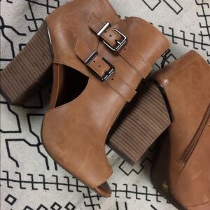 Jessica Simpson Tan Ankle Booties